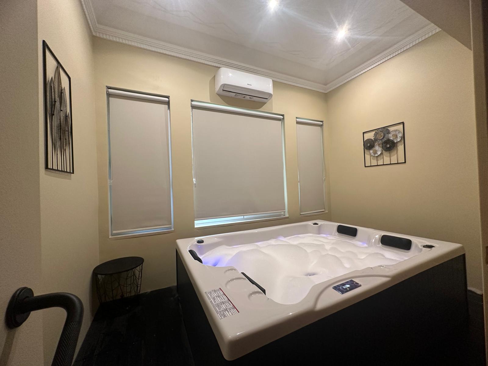 Jacuzzi - 1h30min. na nossa maravilhosa jacuzzi por 230€